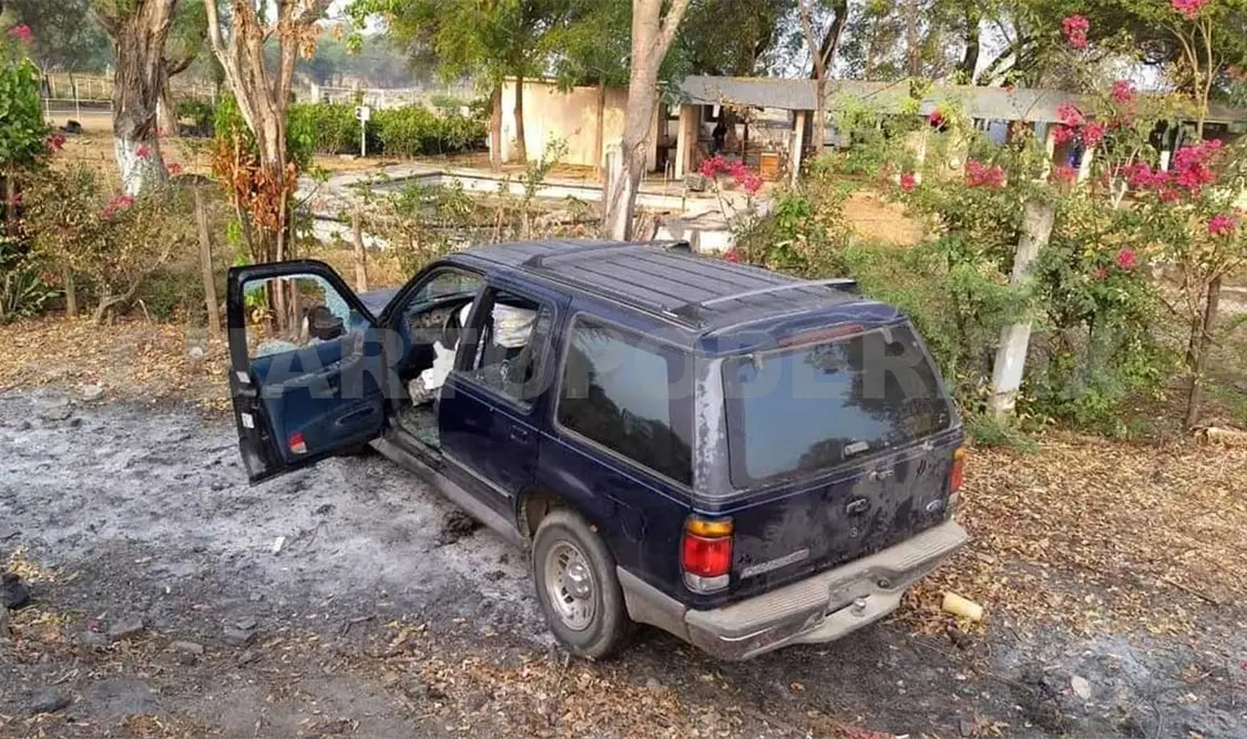 Un muerto y dos heridos tras ser rafagueada camioneta