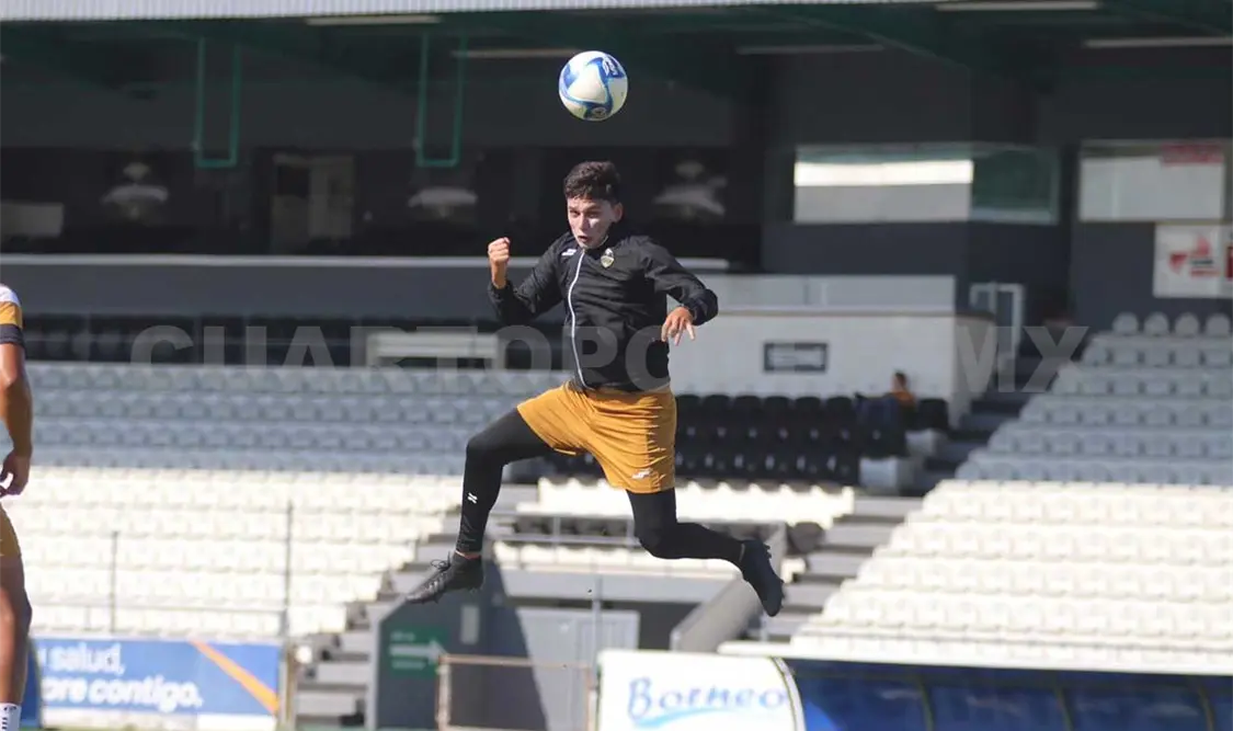 Delgadillo aspira al título de goleo