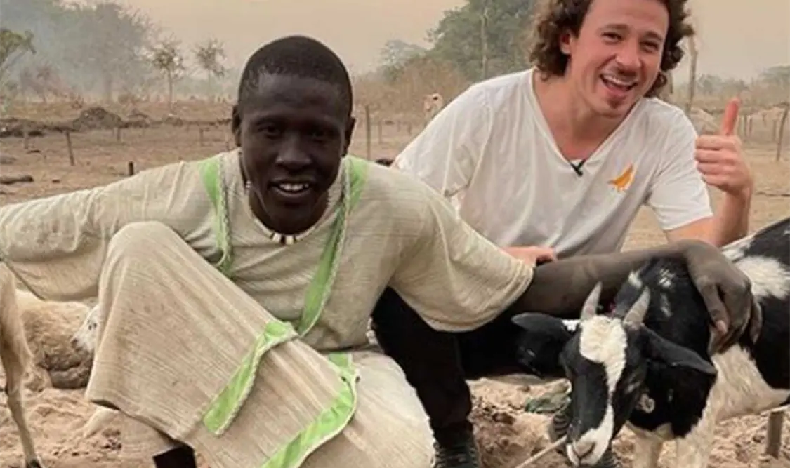 Luisito Comunica causa polémica