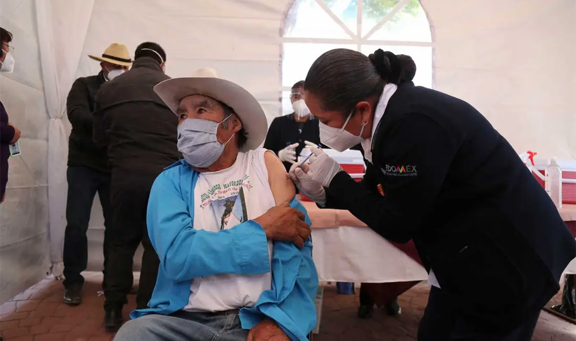 Se distribuye vacuna en 333 municipios