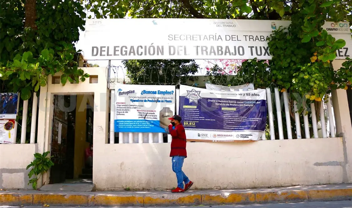 Hay 1.6 millones de empleos informales