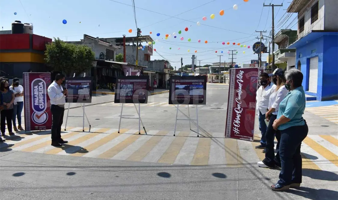 Entrega Ayuntamiento calles de concreto