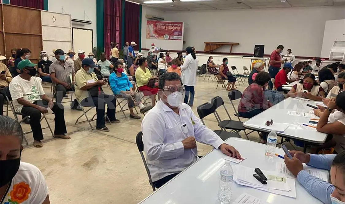 Titular del Poder Judicial recibe vacuna contra covid