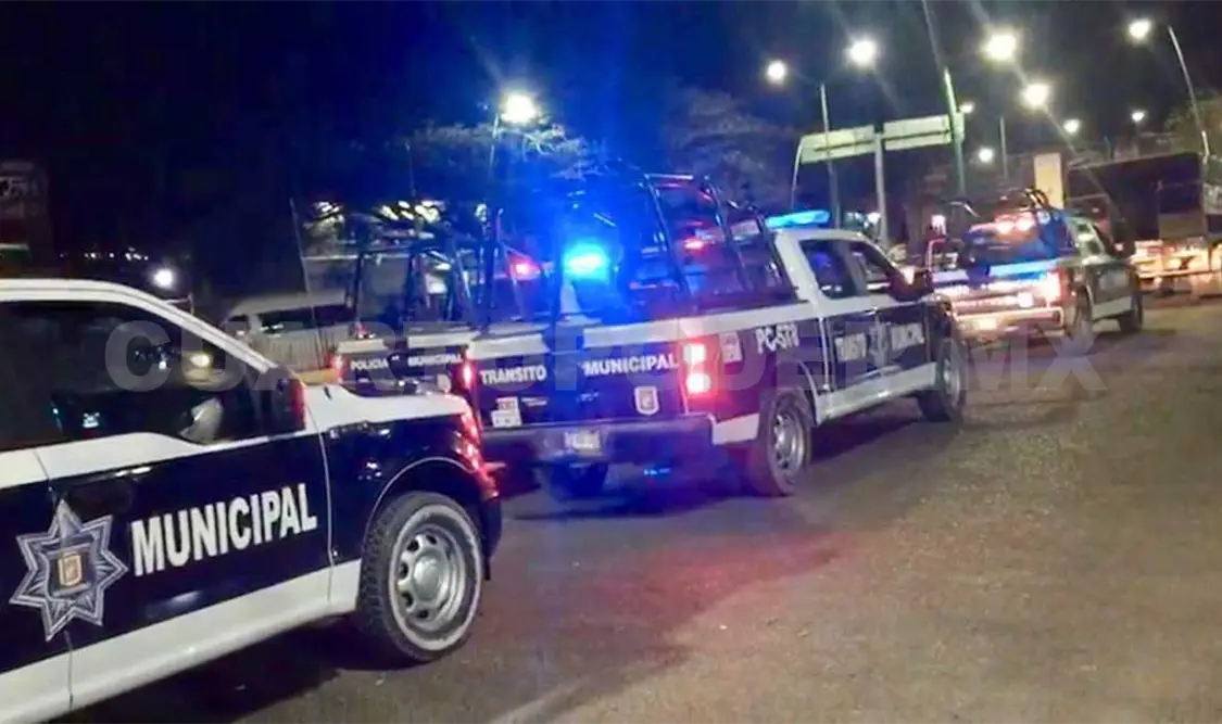 En estas acciones participan elementos de la Secretaría de Seguridad Pública y Tránsito Municipal. Cortesía