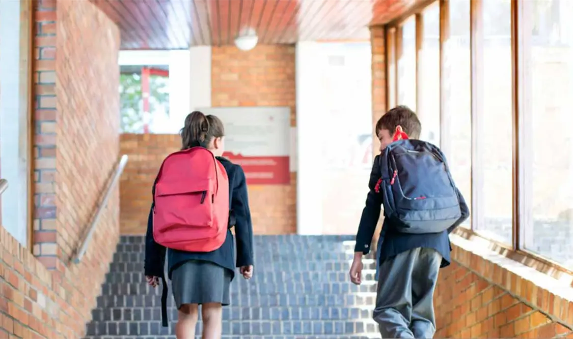 Regreso a clases hasta que semáforo esté en verde
