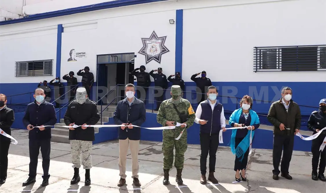 REC proporciona equipo a policías de Comitán