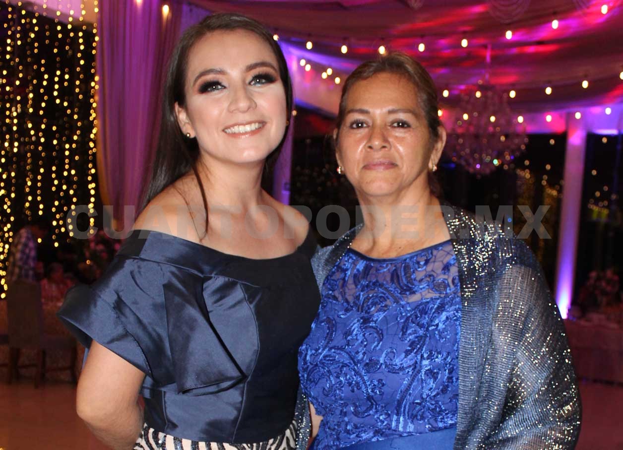 Aranza celebró sus XV años