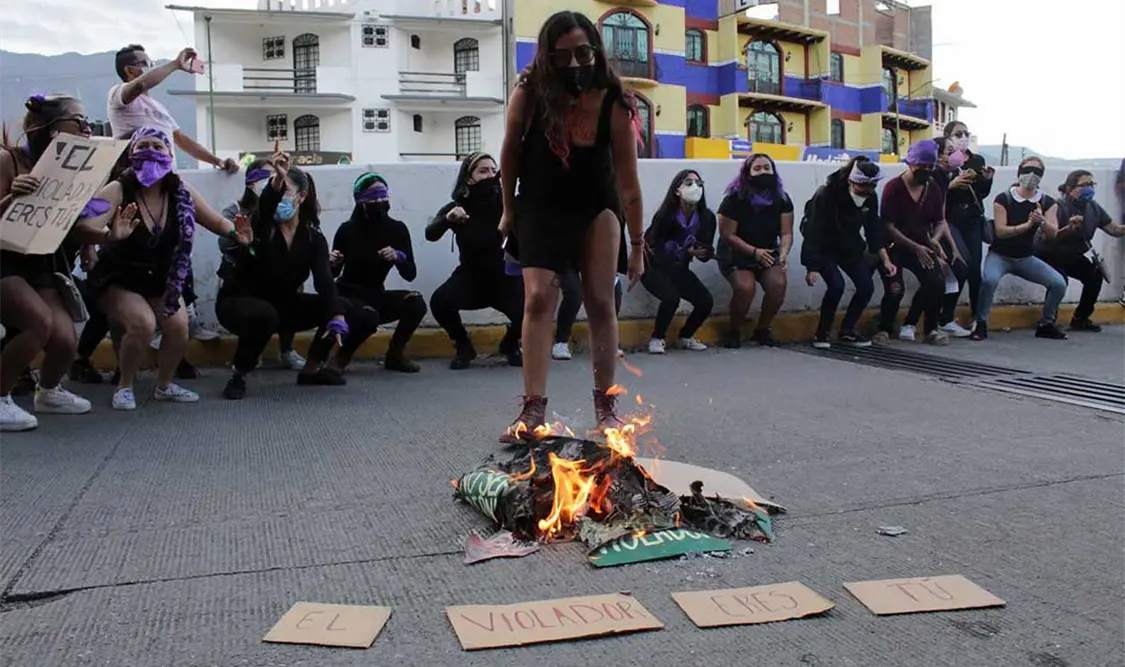 Activistas consideran que la Fiscalía General del Estado debe seguir con la investigación de la denuncia contra el morenista. Cortesía