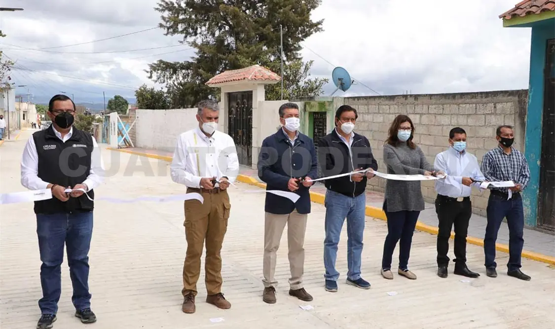 Inauguran pavimentación de calles en Las Margaritas
