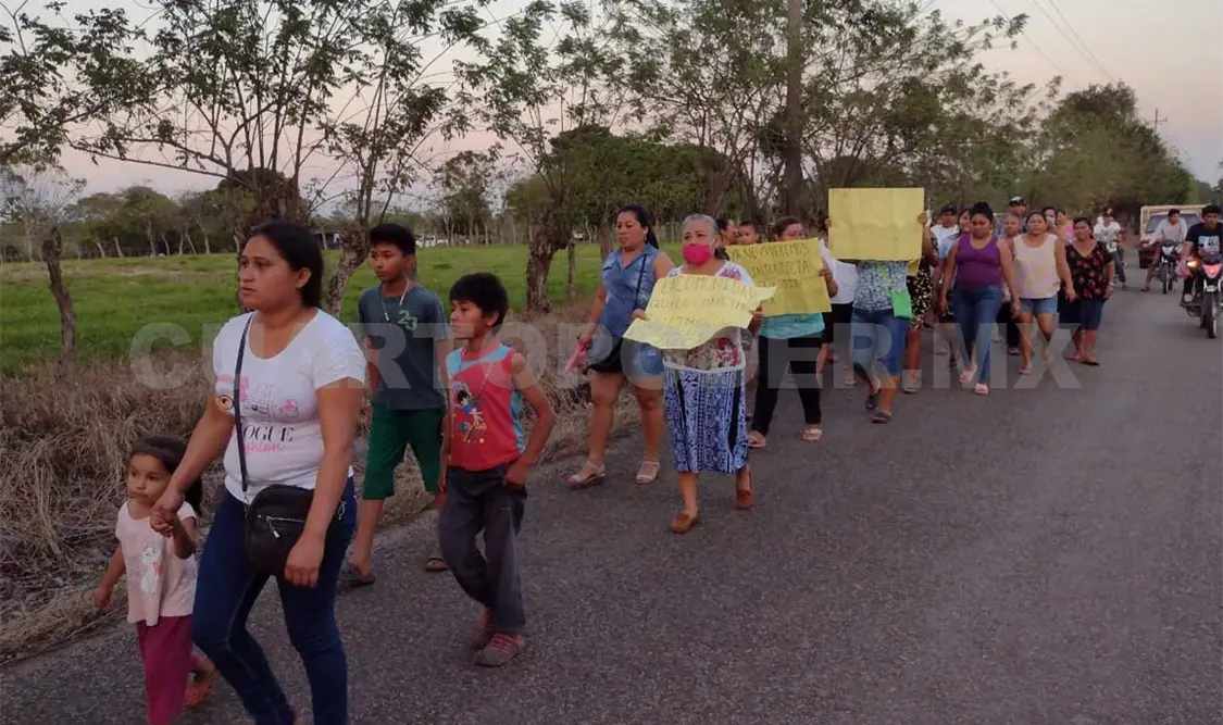 Habitantes exigen liberación de Omar Aguilar