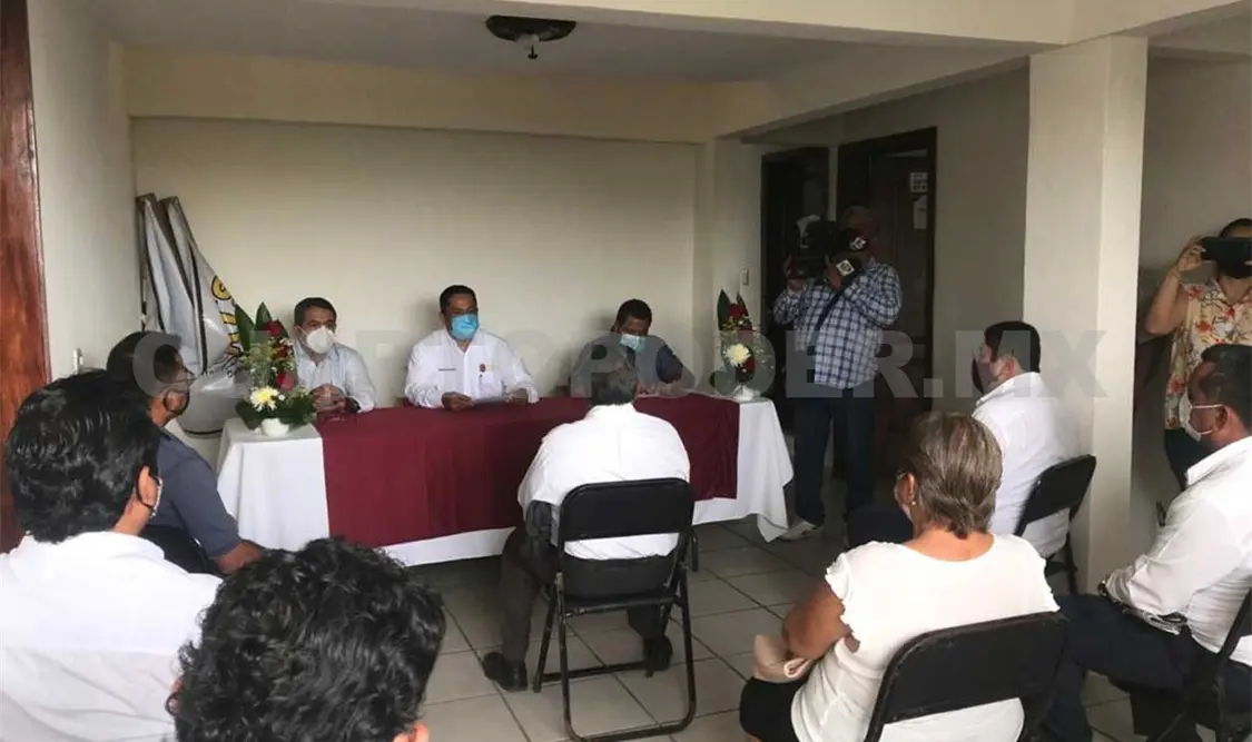 Choferes reciben certificados de aptitud