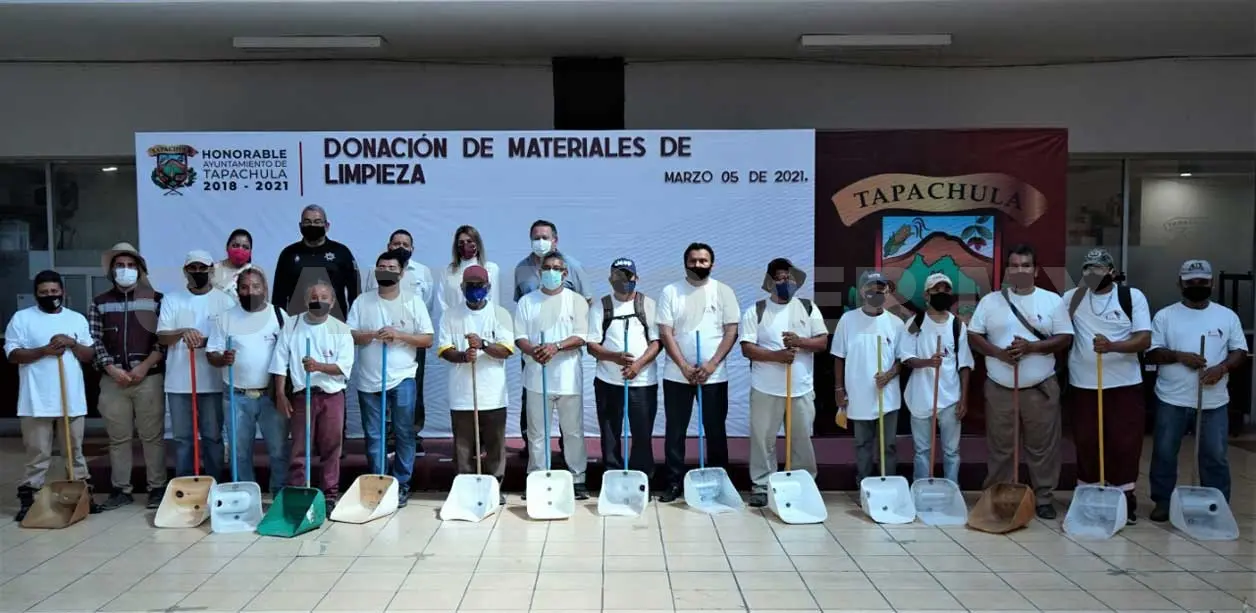 Empresarios donan equipo de limpieza