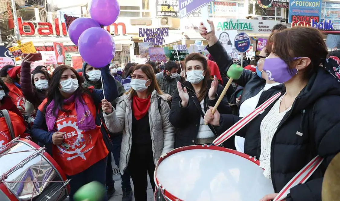Así se vivieron las marchas por el 8-M en el mundo