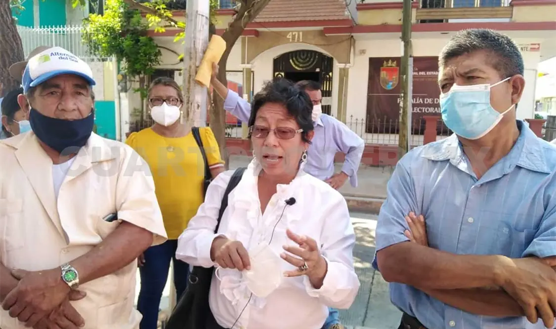 Comisariada denuncia violencia política