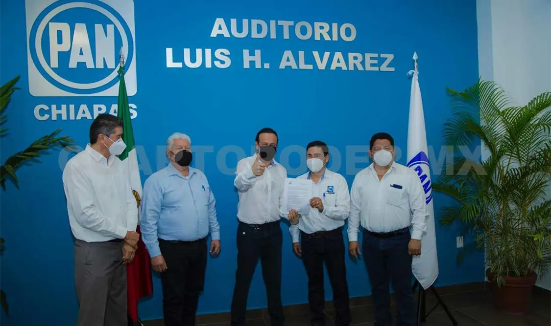Va Emilio Salazar Farías por el IX Distrito Federal