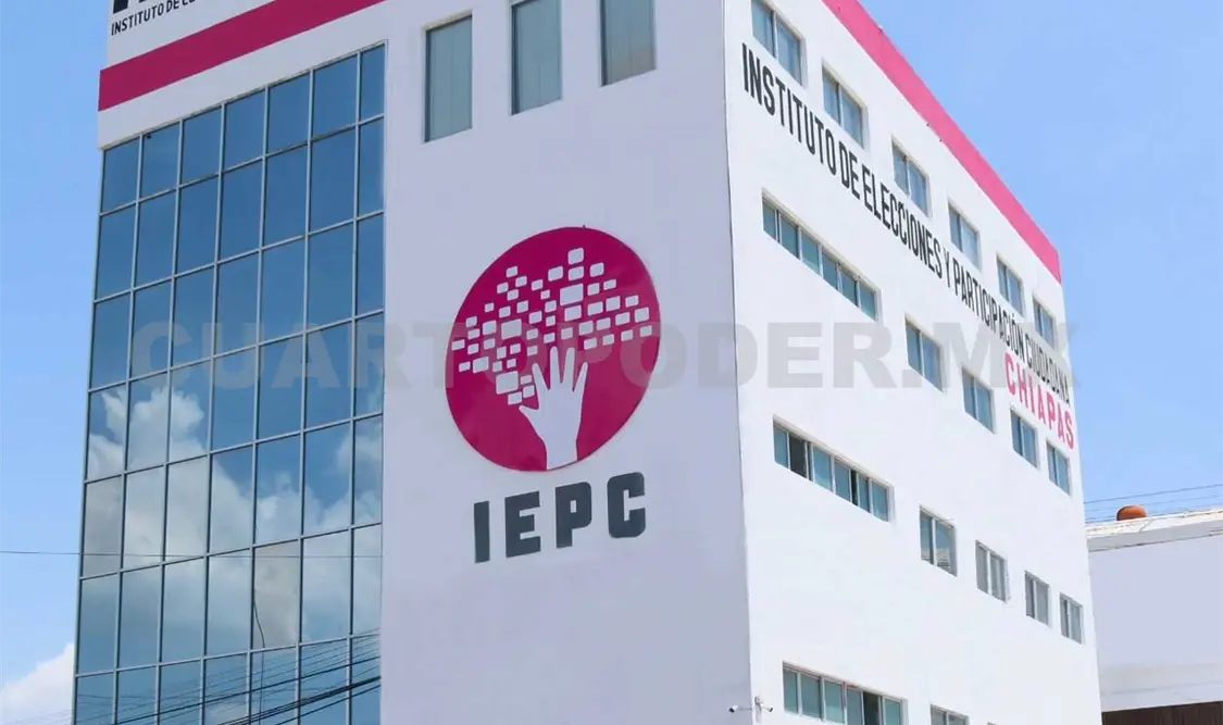 Presentan expedientes de violaciones electorales