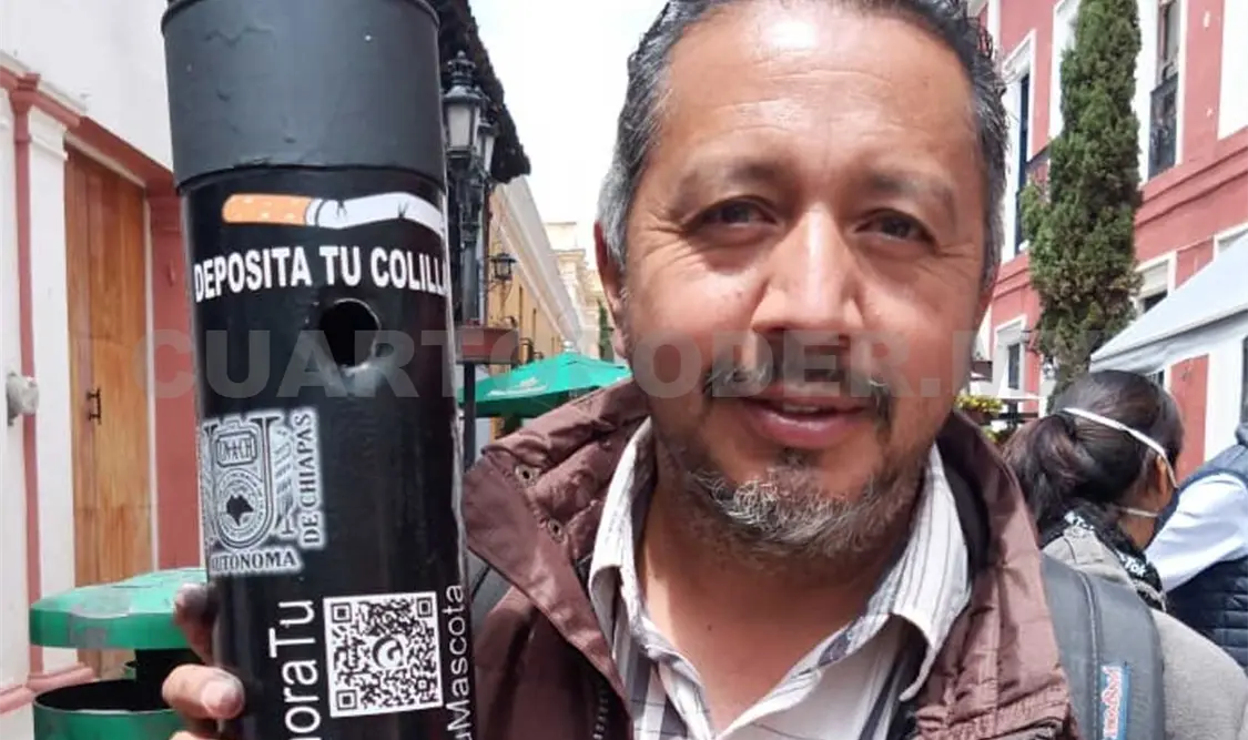 Elías Antonio González Burguete informó que estos contenedores fueron creados por alumnos y maestros de la Unach. Manuel Martínez / CP