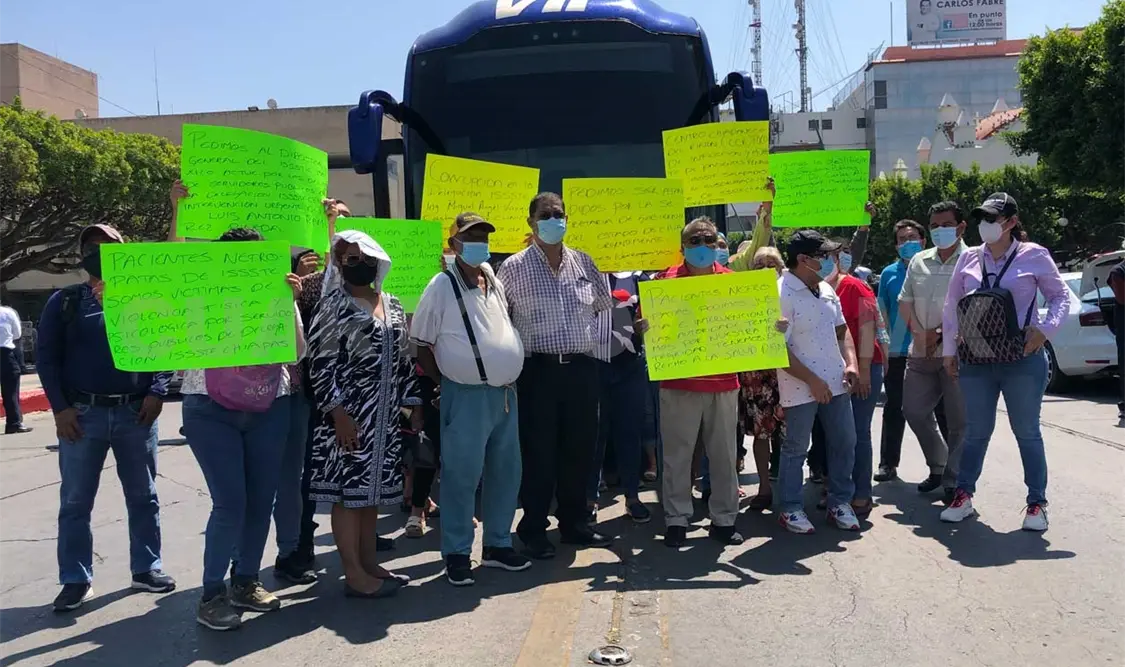 Denuncian irregularidades en el Issste