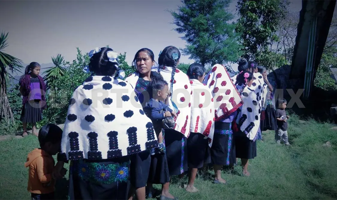 Realizan ceremonia en honor a muertos de Acteal