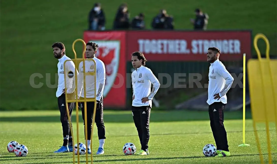 Martino ya entrena con plantel completo