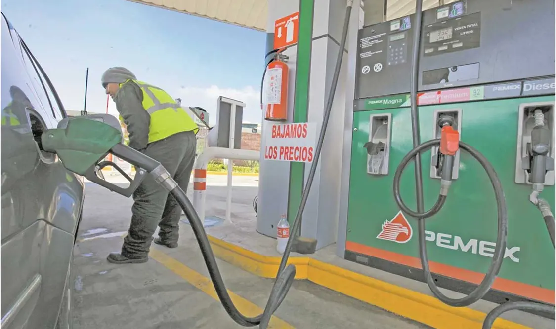Por estímulo fiscal al IEPS bajó precio de gasolinas