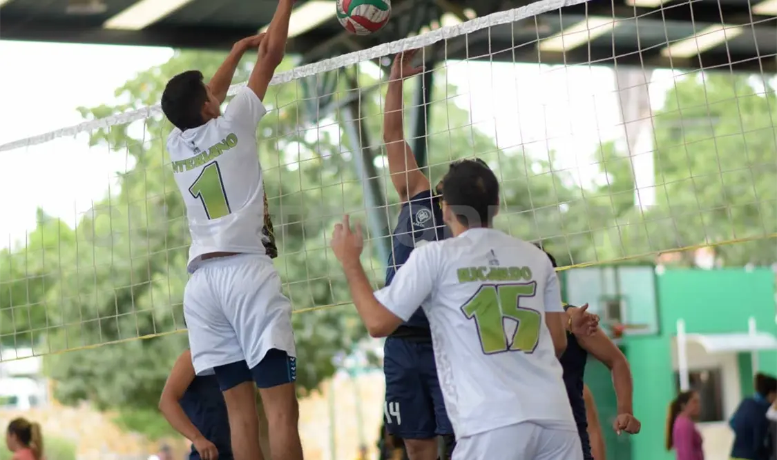 Se juega el torneo Primavera 100 y Más