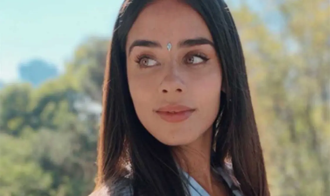 Esmeralda le da un giro a la mujer del siglo XIX