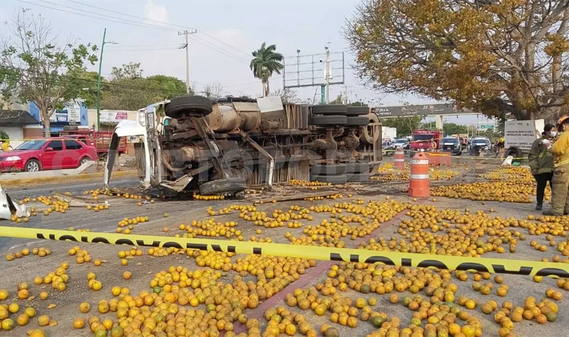 El accidente ocurrió alrededor de las 16:00 horas del sábado en el retén C3 “La Pochota”, en la ciudad de Tuxtla Gutiérrez. Ulises López / CP