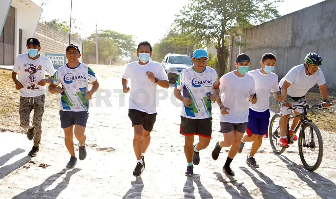 Inicia Llaven campaña por la diputación federal