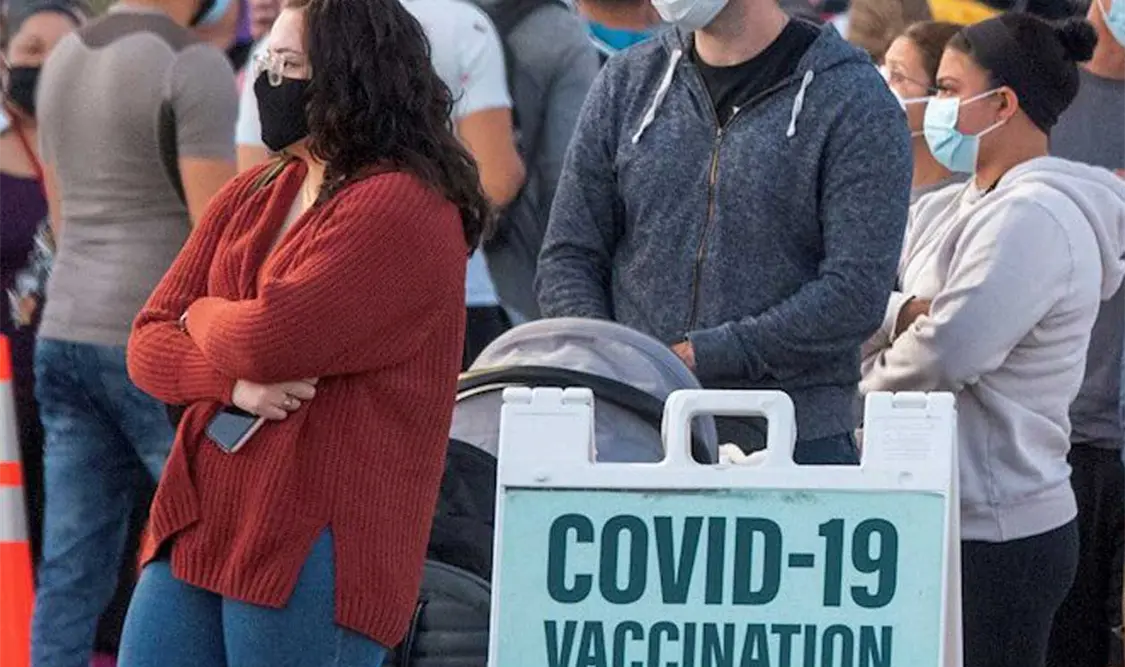 Arizona, Luisiana y Texas informaron que no habrá restricción para que los viajeros extranjeros puedan recibir la inmunización. Cortesía