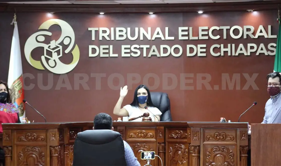 Sesión del pleno del Teech en la que se reencauzaron los juicios. Cortesía
