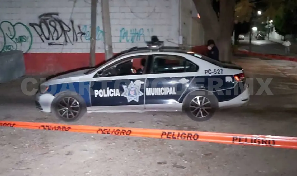 Luego de tomar conocimiento autoridades, se ordenó que el cuerpo fuera llevado al Semefo para realizarle la autopsia de ley. Ulises López / CP