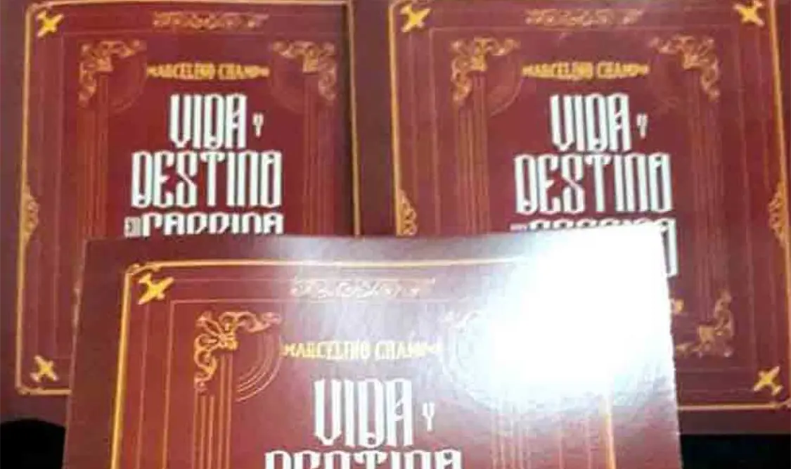 La portada del libro Vida y destino en un corrido, grandes éxitos de Valentón Grajales. Cortesía