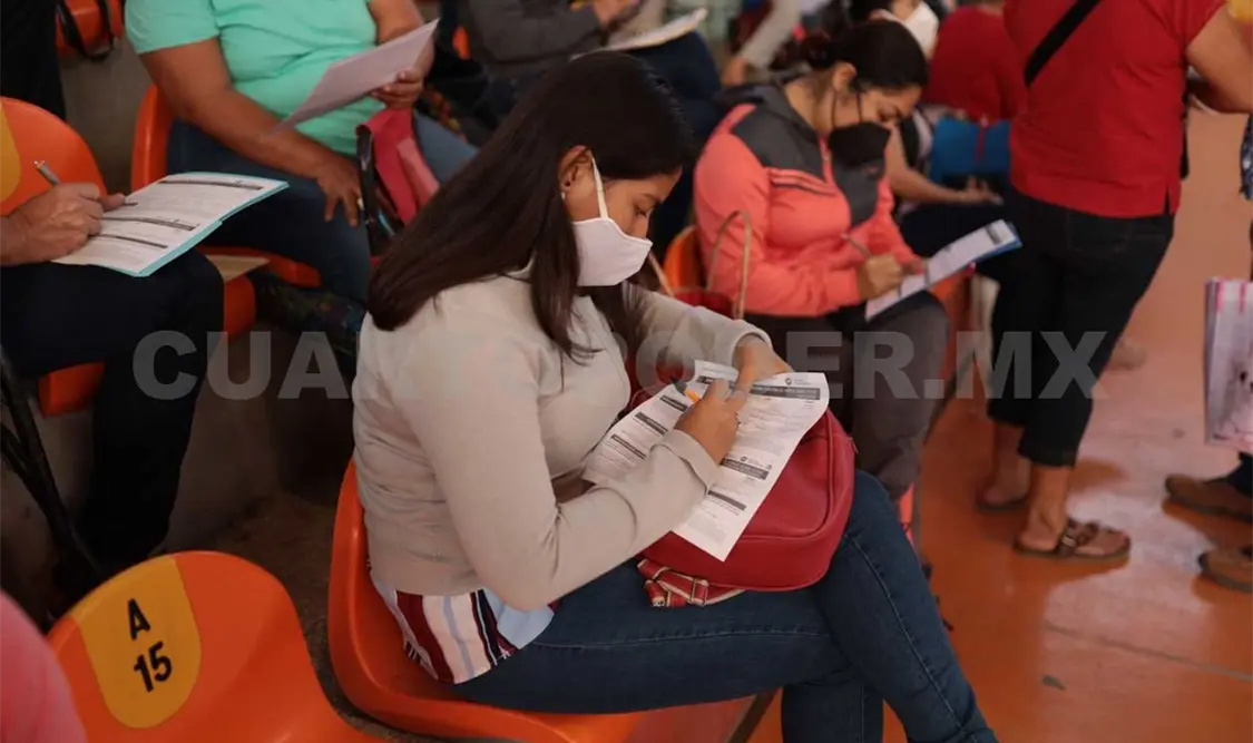 Fundamental que magisterio acceda a vacunas: CCE