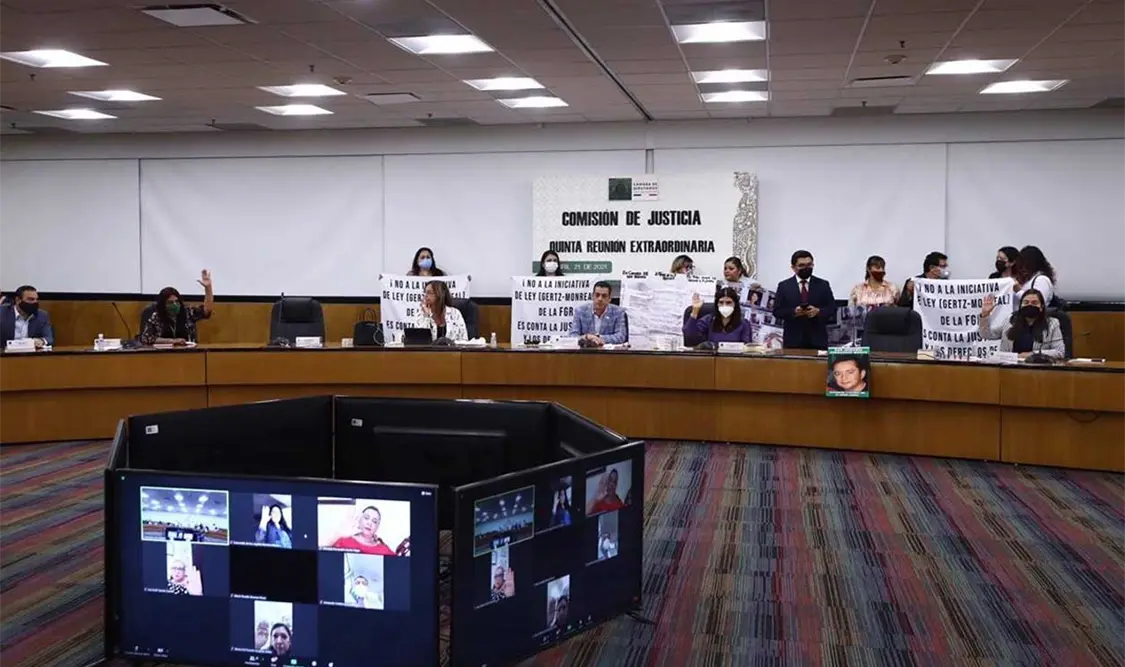 Exigen aplazar discusión sobre Ley de la FGR