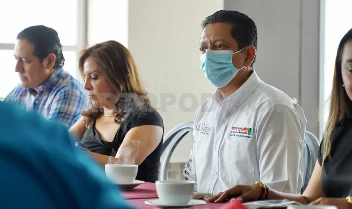 Reconocen constructores a Llaven Abarca