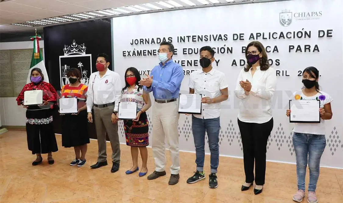 Se combate analfabetismo en población chiapaneca