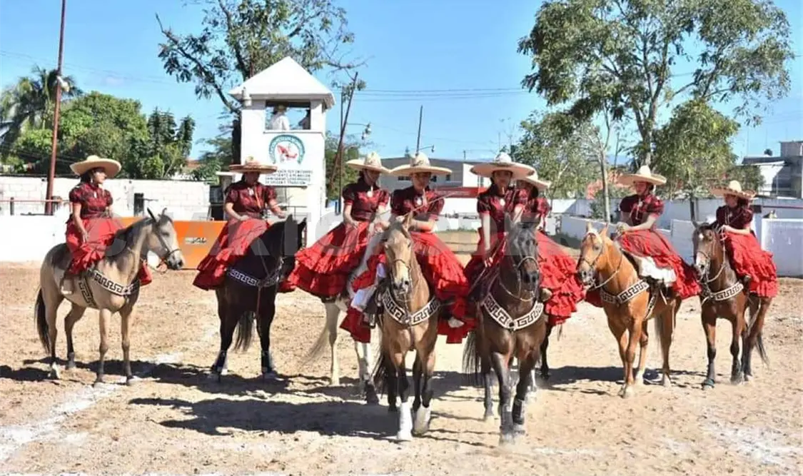 Santa Teresa lleva la representación estatal