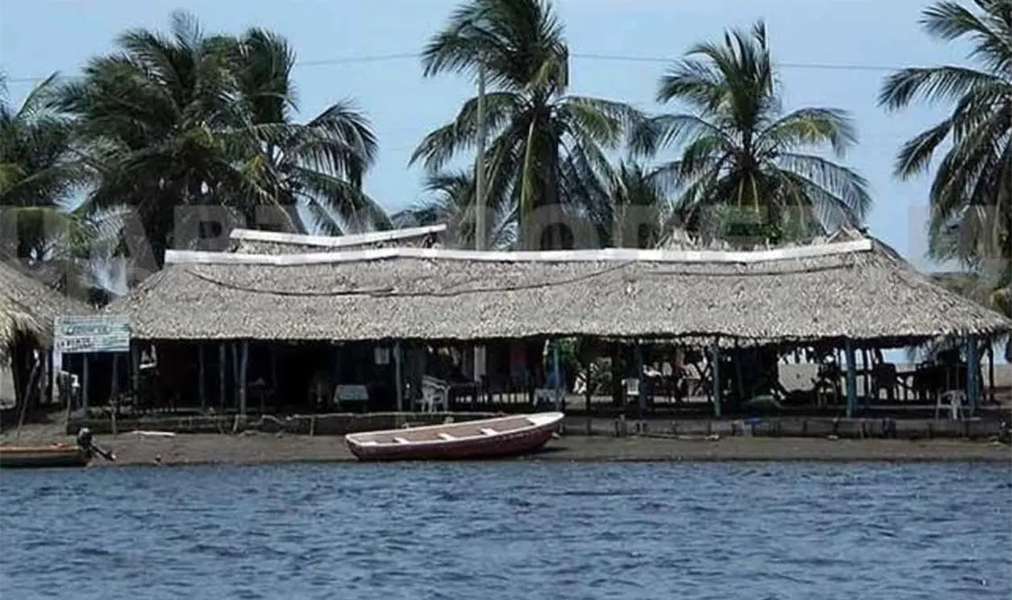 Cierran restaurantes por falta de turistas