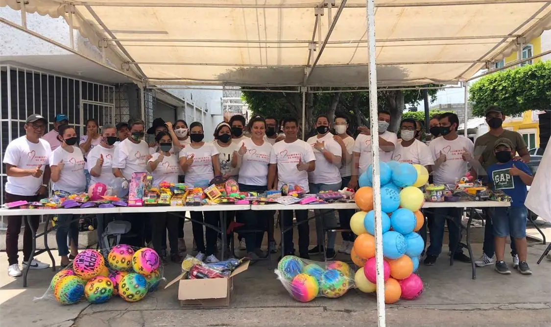 Reúnen juguetes para regalar sonrisas