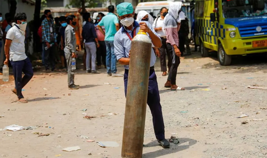 India supera nuevos récords de covid, antes de expandir plan de vacunación. Cortesía