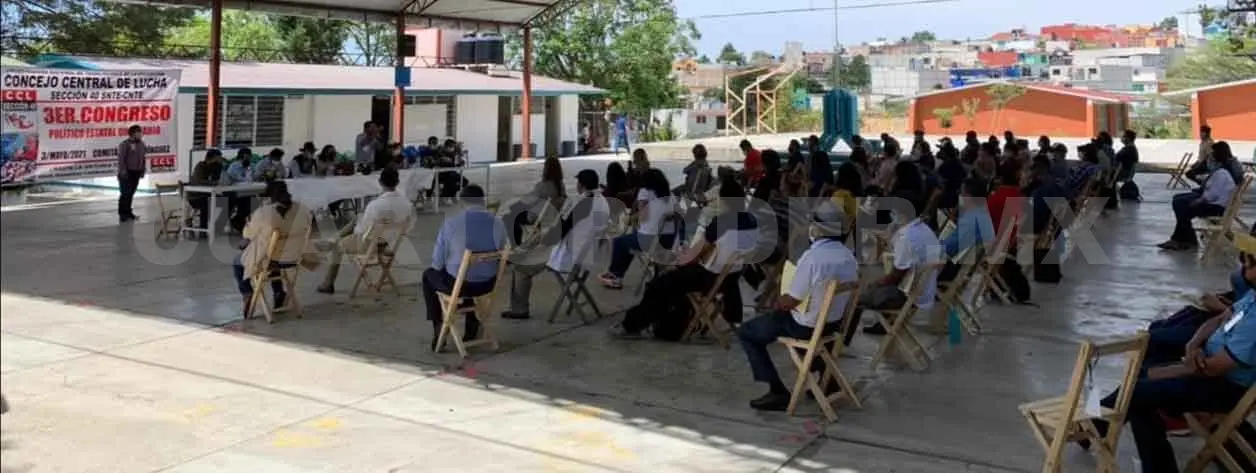 Discuten situación actual del magisterio en Chiapas