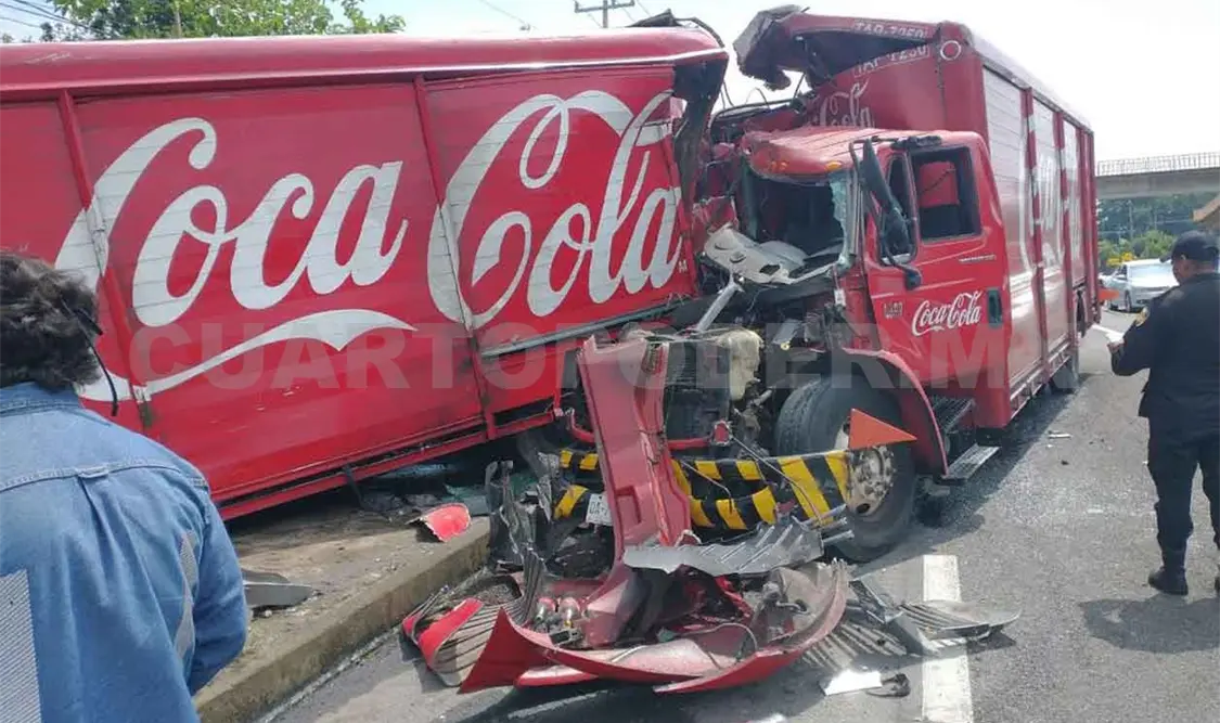 Fuerte accidente salda con cuatro malheridos