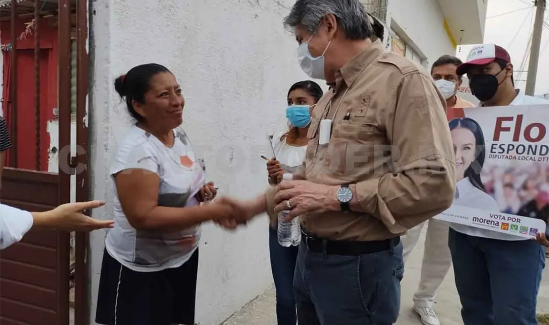 Manda Carlos Morales mensaje a madres tuxtlecas