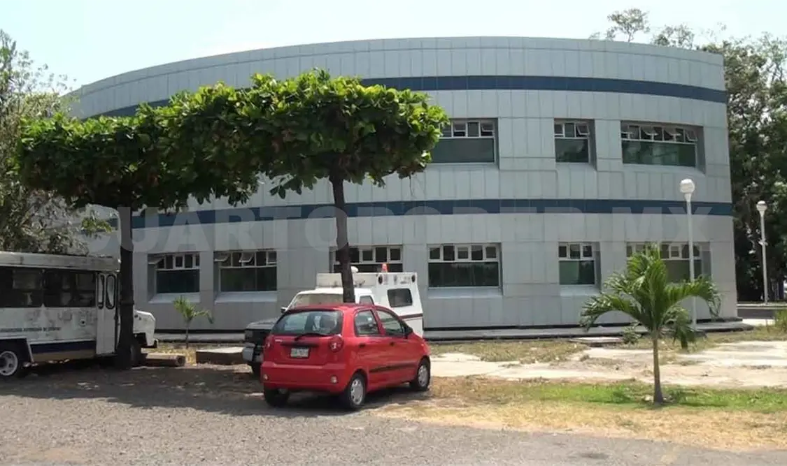 Prevén inauguración del poli laboratorio