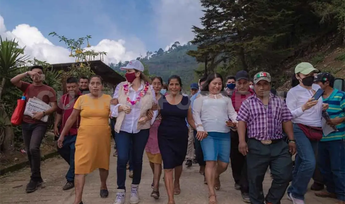 Se compromete Rosy Urbina a impulsar el desarrollo