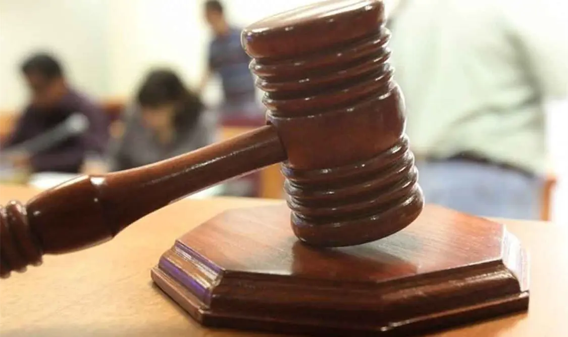 Acusan a magistrado de atentar contra la autonomía