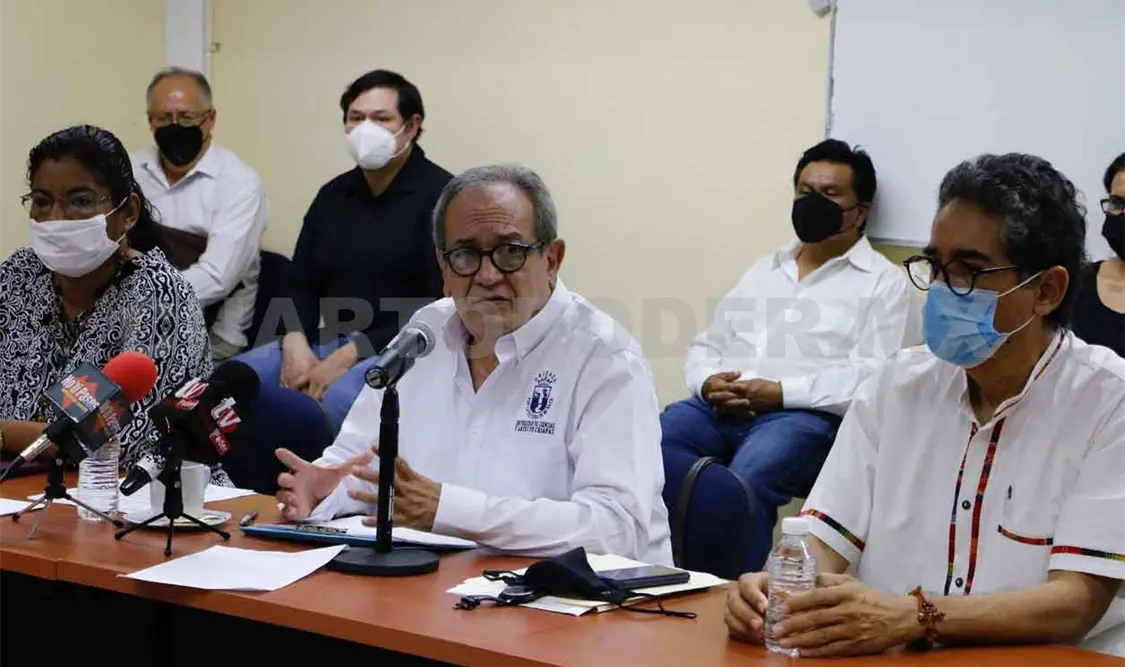 Unicach en crisis, debe 700 millones de pesos