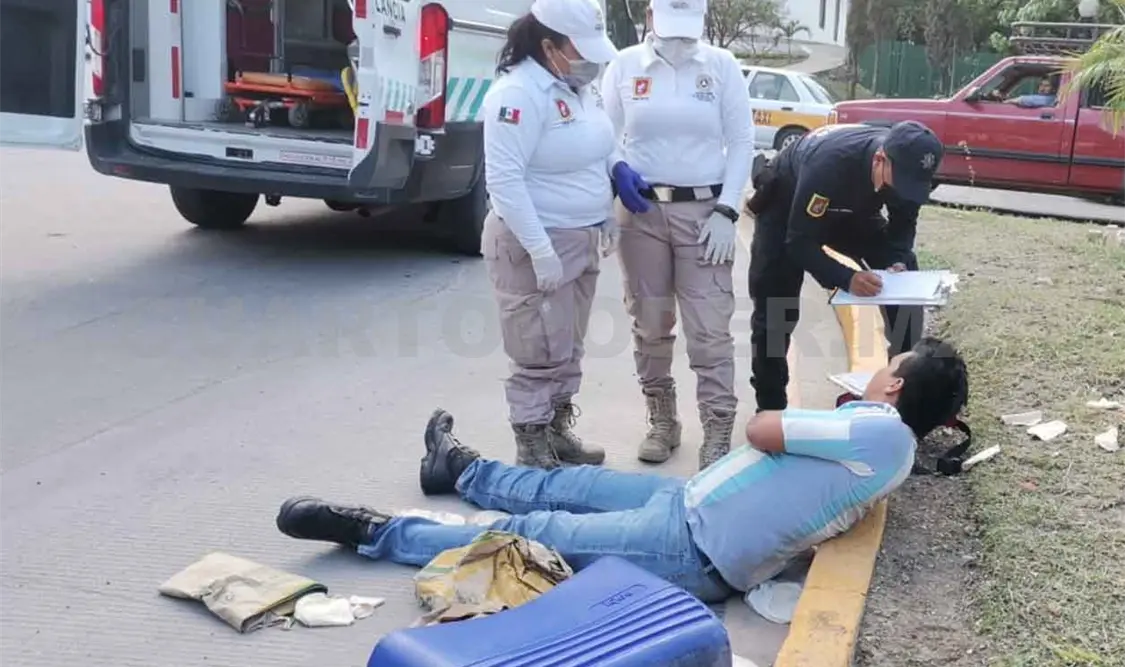 Colectivero manda al hospital a un tortillero