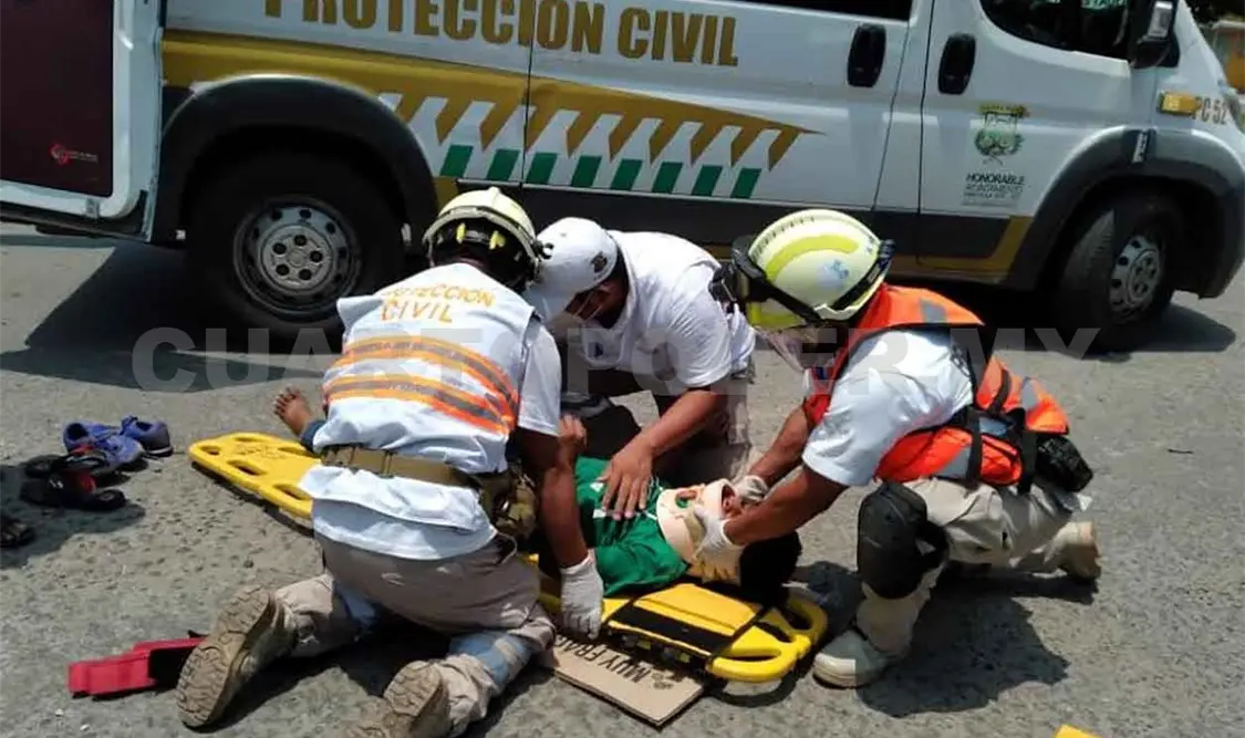 Menor guatemalteco es arrollado por Pick up